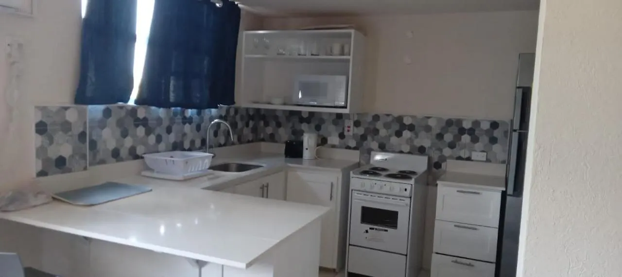 Hastings Towers Studio Apt Opp Sea, Beach, Restaurants & Bars Bridgetown